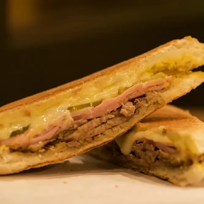Chicago’s Cuban Coffee Culture: Discover the Best Cafecito Spots